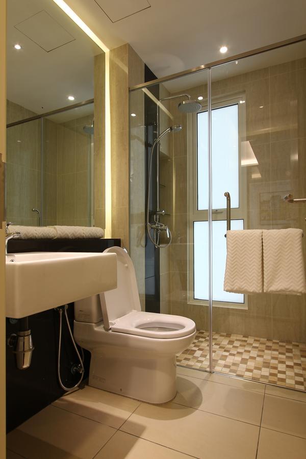 Apartemen The Shore