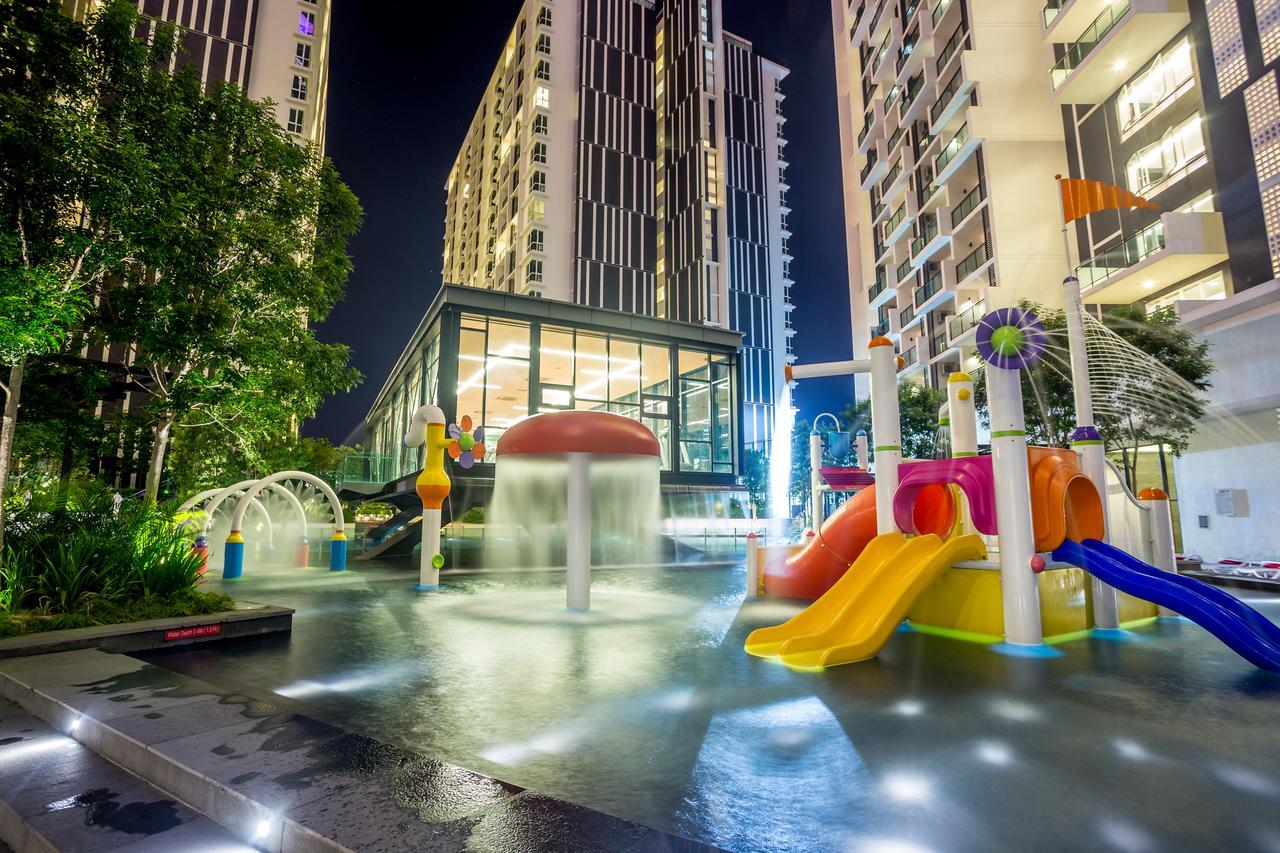 The Shore Apartemen